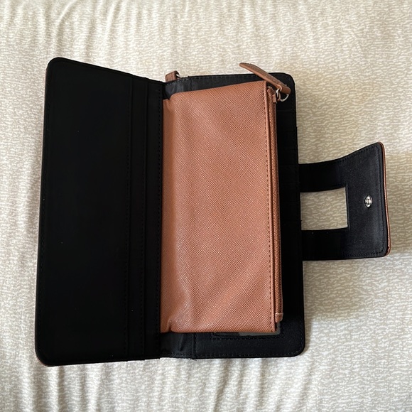 NWT Kenneth Cole Reaction Brown Wallet - Picture 4 of 6